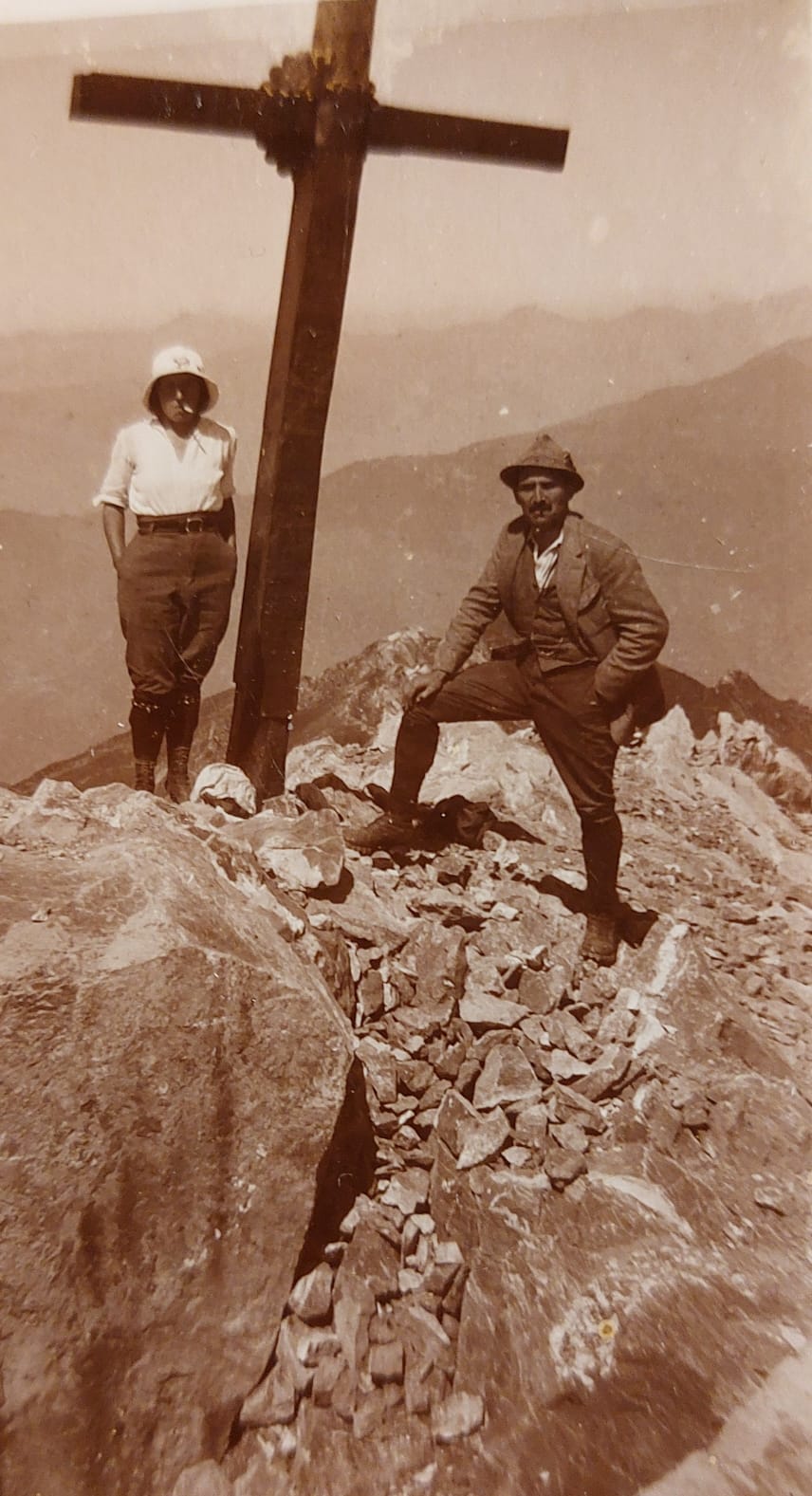 Charles Bourdillon au sommet de la croix de Verdon